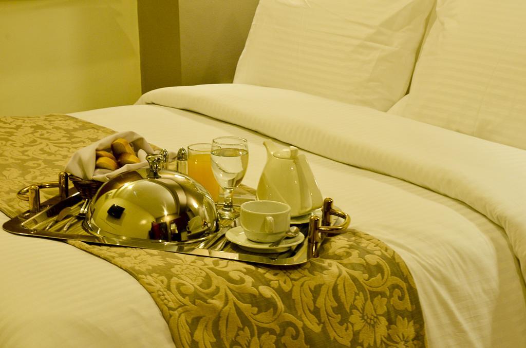 Pghi Hotel 奎松市 外观 照片