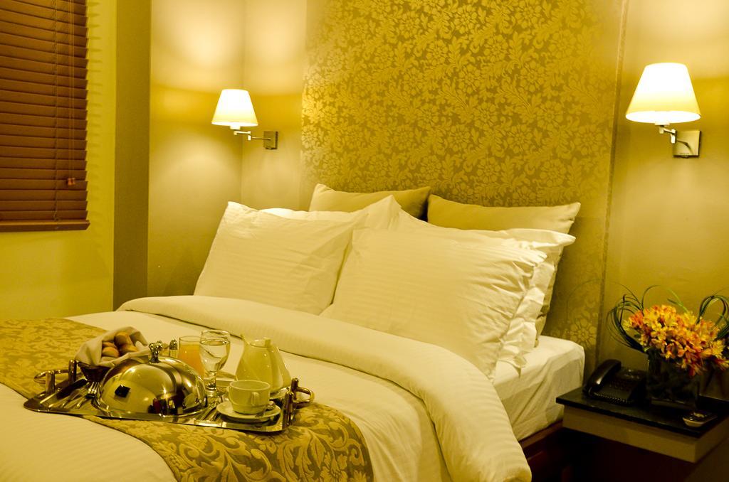 Pghi Hotel 奎松市 外观 照片